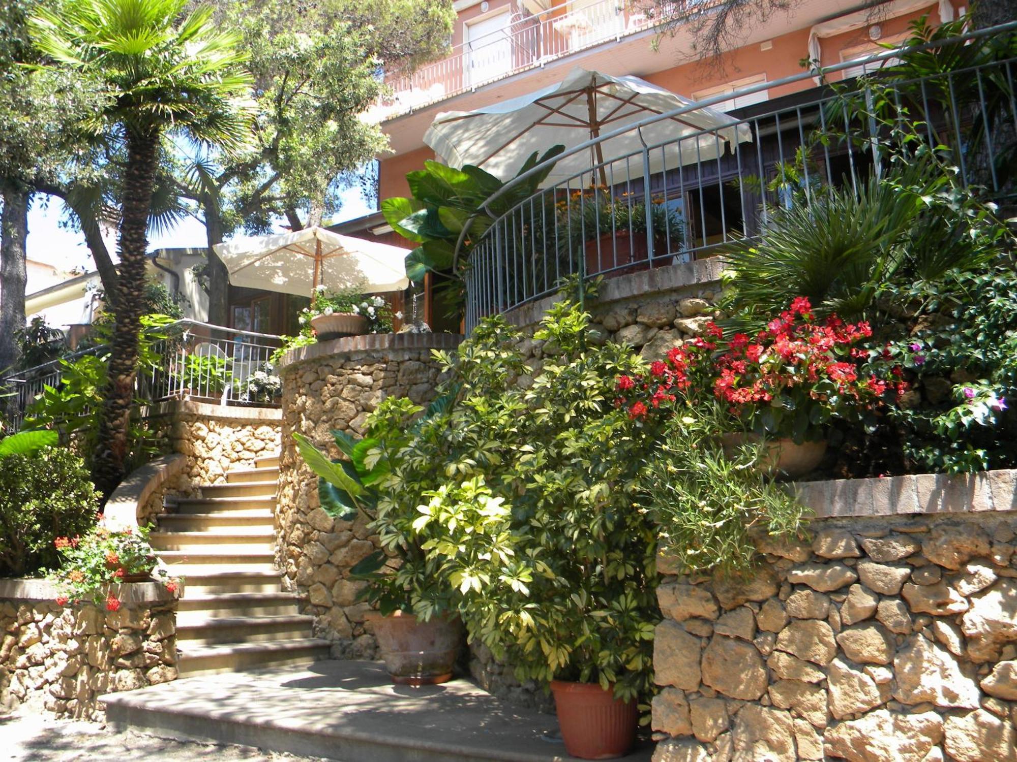 Hotel Rosa Del Tirreno Quercianella Zewnętrze zdjęcie