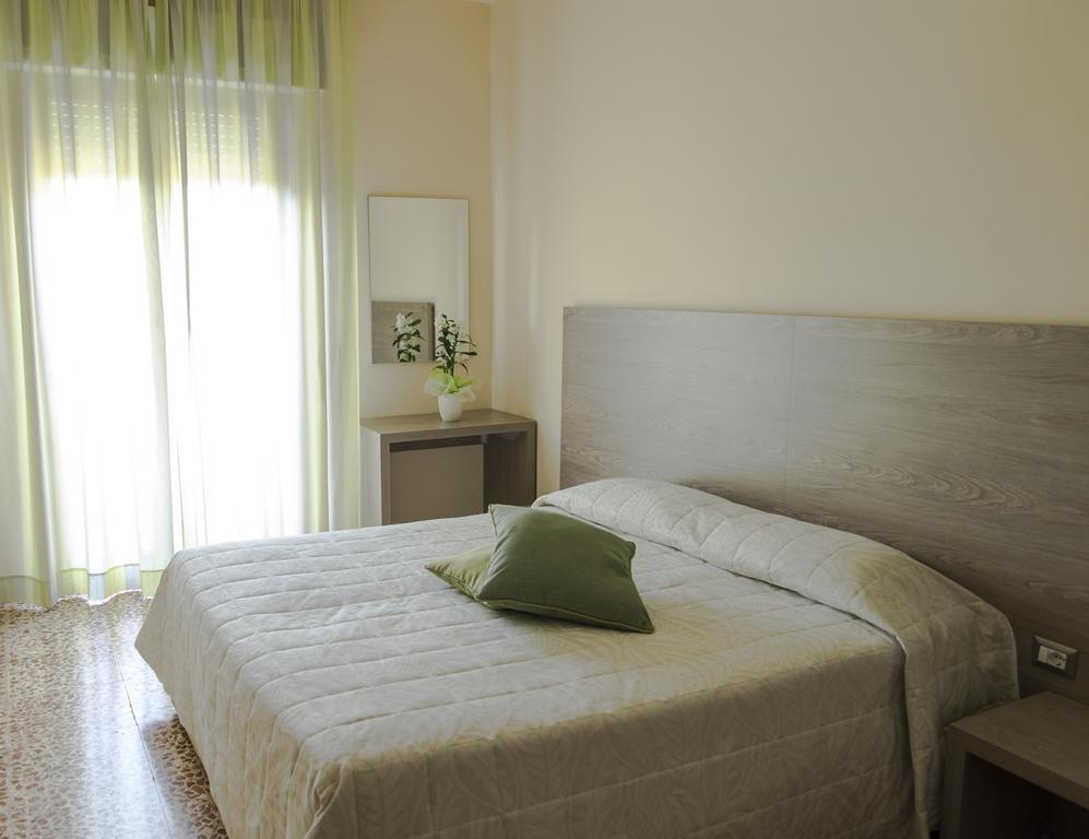 Hotel Rosa Del Tirreno Quercianella Zewnętrze zdjęcie